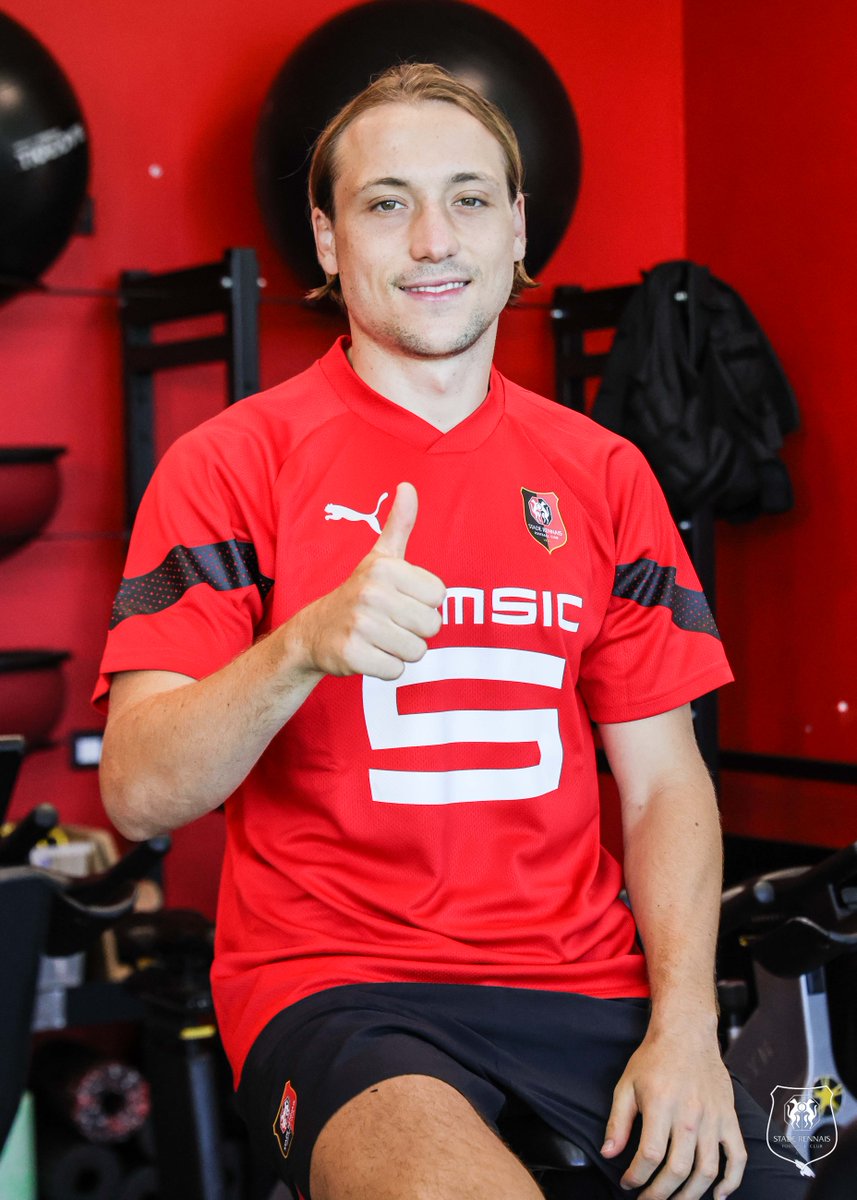 staderennais's tweet photo. [PROS]

𝗗𝗘 𝗥𝗘𝗧𝗢𝗨𝗥 😁👋 https://t.co/MkIUDzLstY