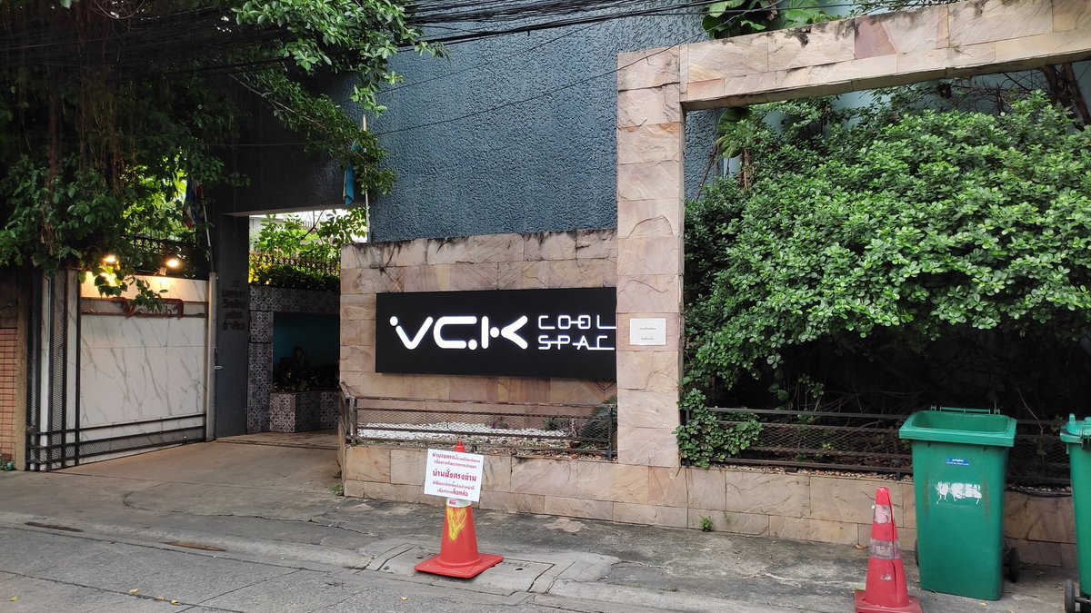 MycobacteriumT2's tweet photo. My first experience of going to spa at @vckcoolspace Bangkok. It was an amazing time I never had before. Thanks to @Leeoloop for accommodating. I just came back to Cambodia and I already missed that place. I hope to visit there again. https://t.co/oedGVWoQeX