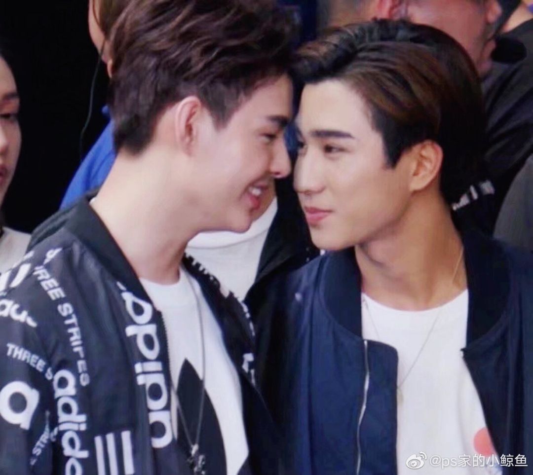 I'm still here because of the kindness of saints, because of Perth's fearlessness, because of love, because PerthSaint is a legend, because of a real couple who support each other and take care of each other.🖤❤️
#เราที่นานมาแล้ว
#PerthSaintSation 
#trigon