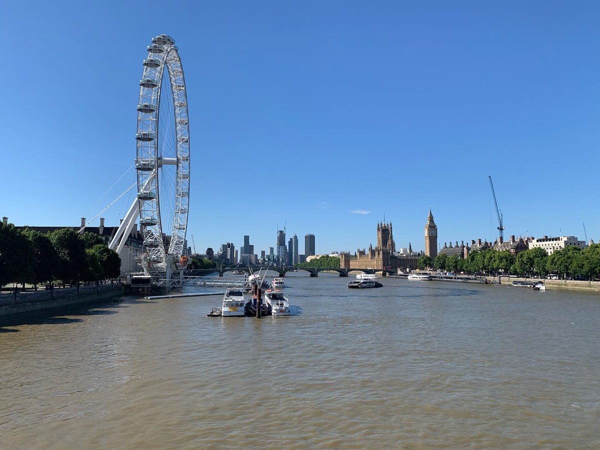 DannyReed68's tweet photo. Very hot day in London, but a fantastic event @tomorrows_Eng @mta_uk @MTA_Education #TELive #engineers #inspire https://t.co/Qi8yMfCKz6
