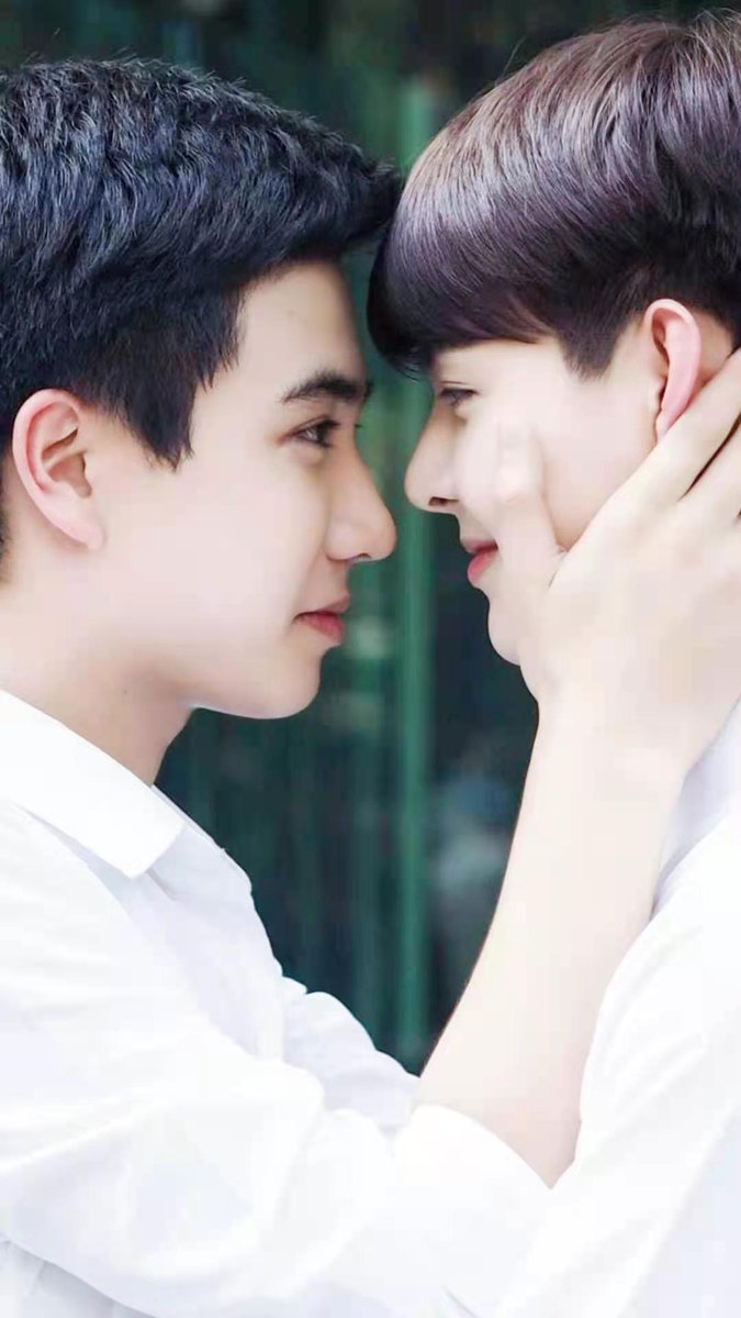 Because the university is big, the people around you are very important.🖤❤️🐯🐉
#เราที่นานมาแล้ว
#PerthSaintSation 
#trigon