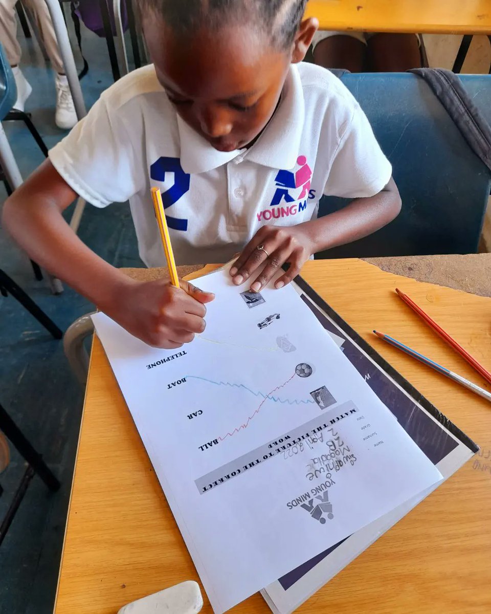 YoungMinds_org's tweet photo. @GoodHopeFM @AbsaSouthAfrica My plan this year is to host our 4th spelling bee competition. Funds are scarce and doors are locked for assistance. @YoungMinds_org which has been operating since 2017. Never funded! Founded by 29 year old @BadaZiyanda she works two jobs to sustain it. #ICanWithAbsa @GoodHopeFM https://t.co/4fWjTOmhYj