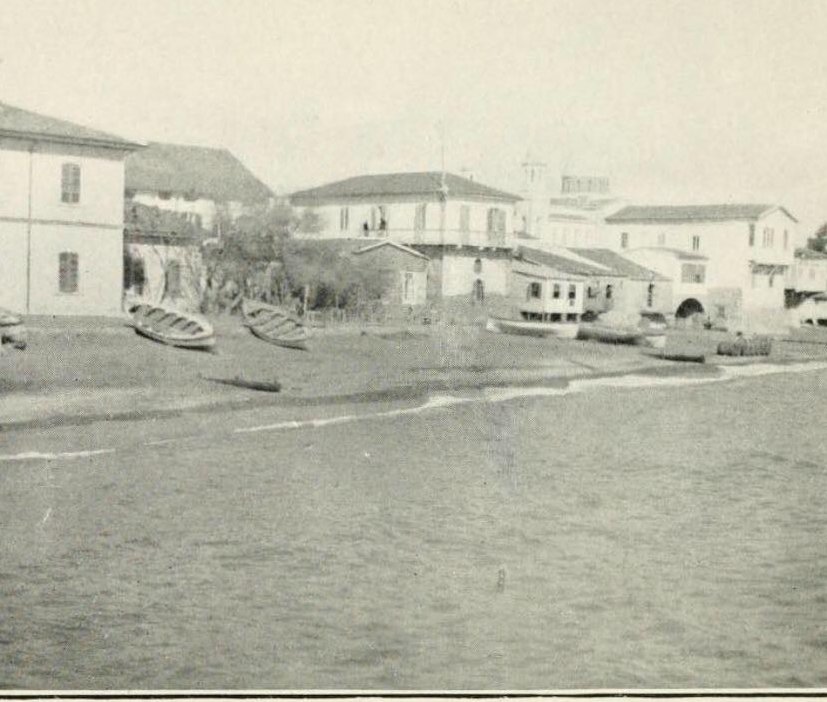 Blueyonetwo's tweet photo. Let make this a quiz,shall we?Which coastal town?/And where was the photo taken by #BasilStewart/ 1908/ #Cyprus// Bu fotograf bilmece olsun mu?Usta fotografci Basil bey bu kareyi hangi sahil kasabasindan cekti? Ve nereden acaba? #Kibris #tarihsel https://t.co/RJ0JhiS5qS
