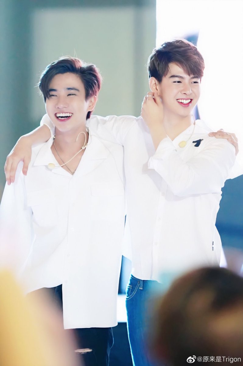 ลมแห่ง 18 ปีแห่งการหายสาบสูญถูกพัดพาไปถึงปี 2022🖤❤️🐯🐉
#เราที่นานมาแล้ว
#PerthSaintSation
