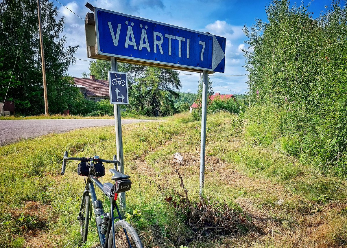 peepux's tweet image. Oli sen väärtti 103/100 👍
#OnneksiPyöräOnKeksitty
#maantiepyöräily