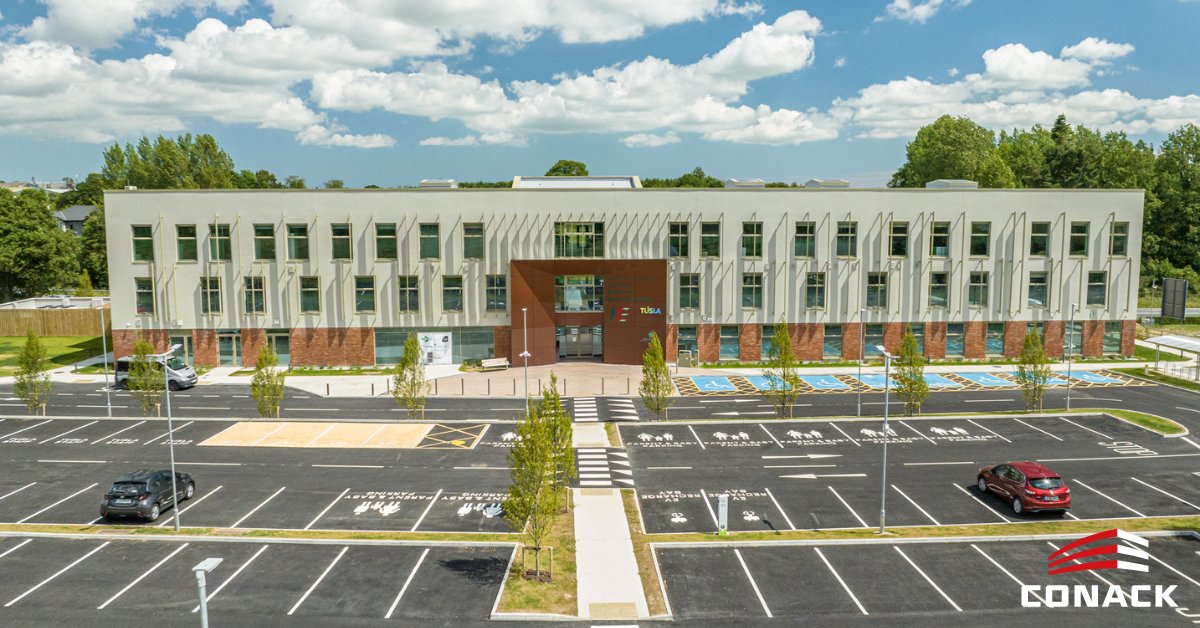 weareconack's tweet photo. Throwback to our recently completed Enniscorthy Primary Care Centre Project in Wexford, for @AxisGroupIre.
A fantastic project to be involved in.
#conack #buildingbettertogether #axisgroup #primarycarecentre #quinnarchitects #oconnorsuttoncronin https://t.co/SjTislH8DS