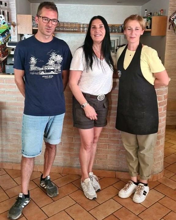LaraMagoni's tweet photo. Il mio tour tra le bellezze lombarde oggi inizia da #Sovere (BG), un piccolo scrigno di bellezza straordinaria, arte e cultura, un luogo stupendo che conserva oggi le emozionanti tracce di un passato ricchissimo di storia e tradizioni https://t.co/QgEP2Pbspa
