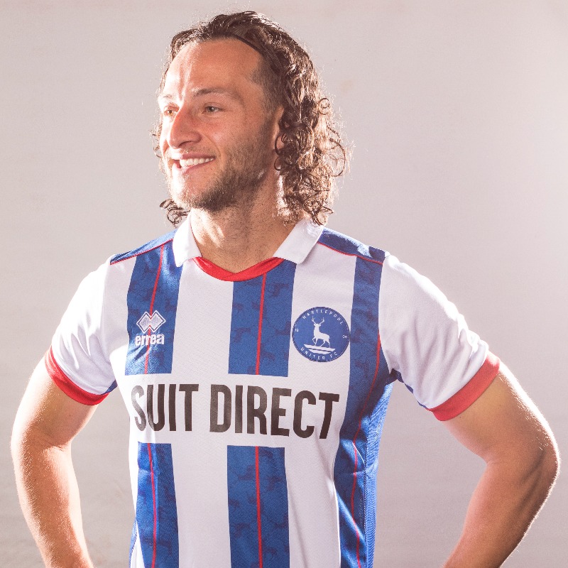 Official_HUFC's tweet photo. #BePartOfThePicture
Pre-order your 22/23 home shirt and purchase your season ticket now!
๐ญ๐ต ๐ฑ๐ฎ๐๐ ๐ฎ๐ป๐ฑ ๐ฐ๐ผ๐๐ป๐๐ถ๐ป๐ด... ๐ค
#HUFC