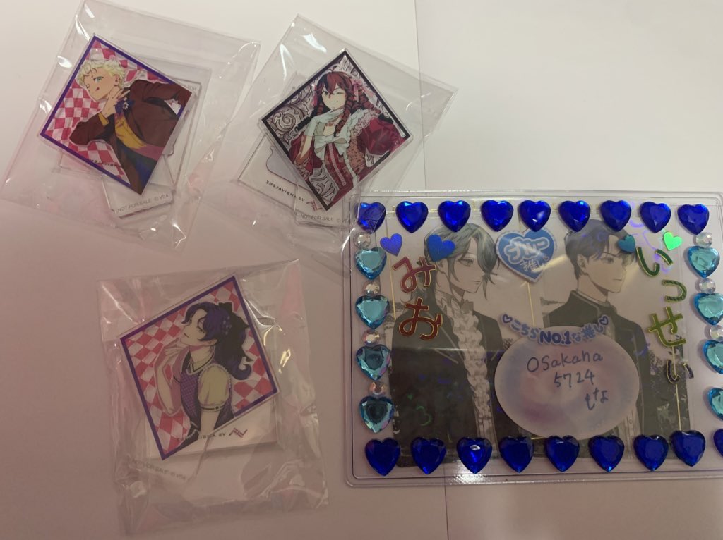 osakana5724's tweet photo. (交換)
VS AMBIVALENZ ビバレン
ニジストア特典  アクスタ

嬢→クック　フタバ　レイ
求→カズ　ミオ　イッセイ

郵送での交換お願い致します。
検索からでもお声掛けくださいませ。 https://t.co/CzA7OWeLEC