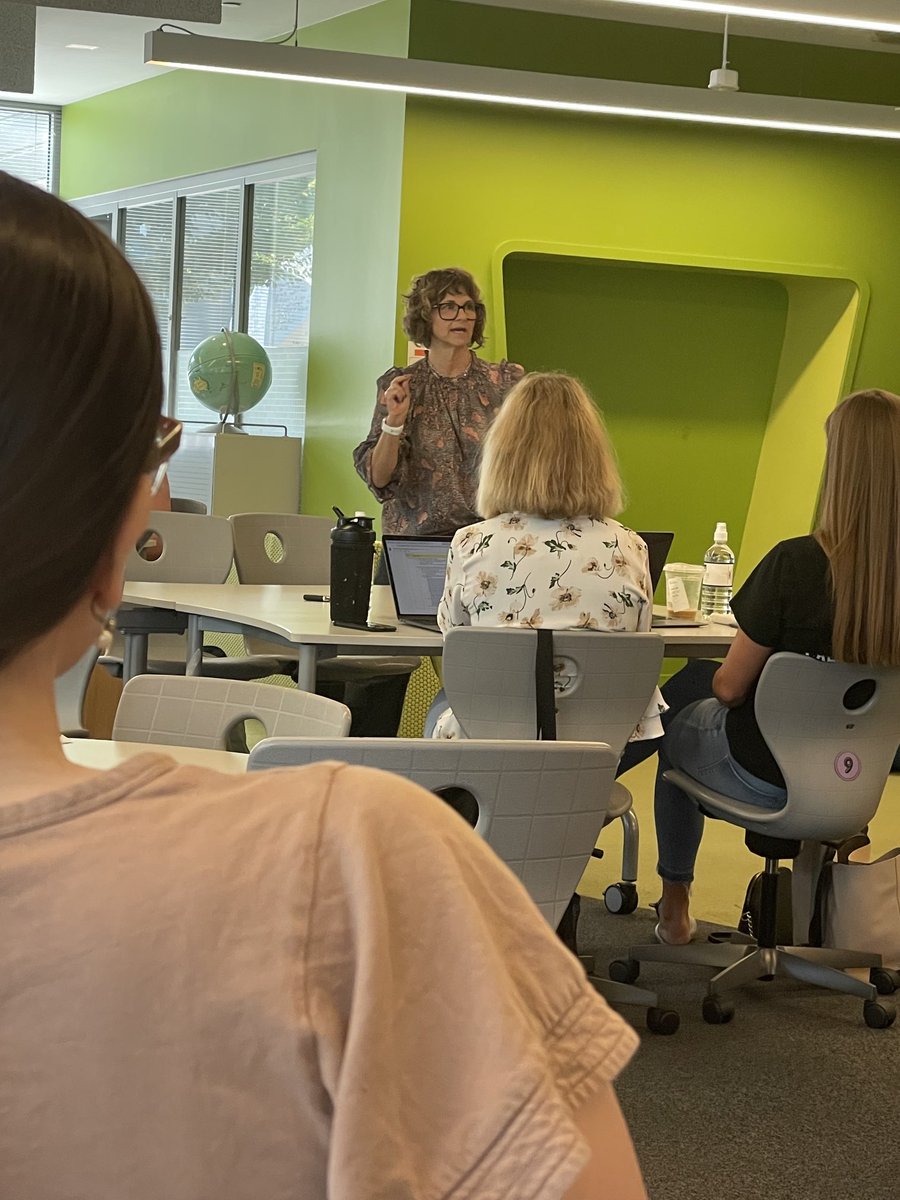 “School is of, by, and for kids!” 2022 Microschools kick-off with Sam Bennett! 🤗 ⁦<a href="/NKCSchools/">NKC Schools</a>⁩ ⁦<a href="/RavensNKC/">Ravenwood Elementary</a>⁩ ⁦<a href="/mr_maurin/">Andy Maurin</a>⁩ ⁦<a href="/mrstgaul/">Tiffany Gaul</a>⁩