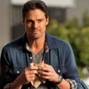 jayryangirl02's tweet photo. Kicking back and watching jayryanofficial as Kevin in #GoGirls https://t.co/HqWjltXq9n