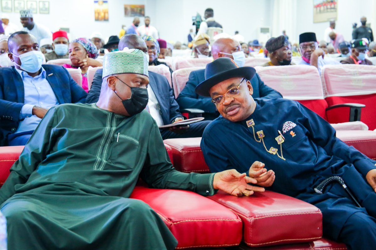 bukolasaraki tweet picture