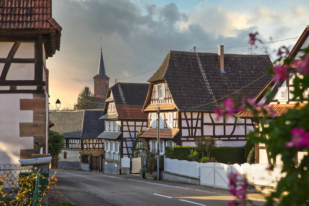 Hunspach, <a href="/FederationPNR/">Fédération des Parcs</a> au cœur des Vosges du Nord ⛰️

Éveillez vos sens dans des forêts classées réserves de la biosphère par l’<a href="/UNESCO/">UNESCO 🏛️ #Education #Sciences #Culture 🇺🇳</a> et participez à des immersions silencieuses et respectueuses de l’environnement.

<a href="/toutelalsace/">Toute l'Alsace</a> <a href="/regiongrandest/">Région Grand Est</a>

destination-parcs.fr/parcs/pnr-vosg…