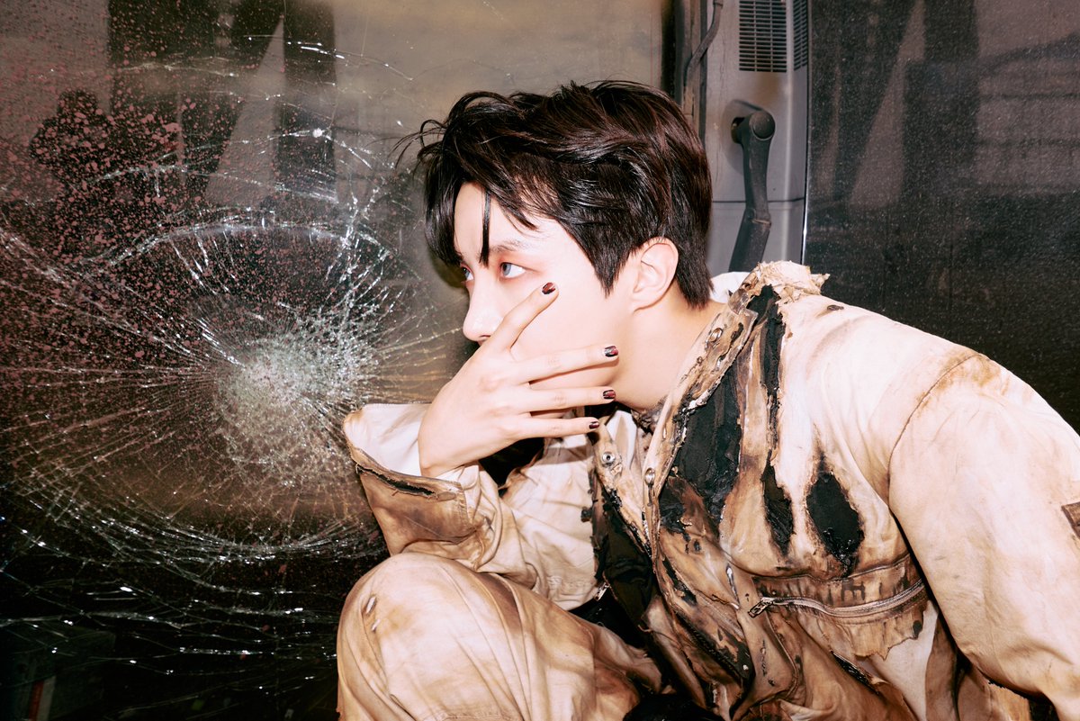 圖https://pbs.twimg.com/media/FXZMlUWaAAIivge.jpg, 220712 j-hope '縱火(Arson)' Concept Photo 2