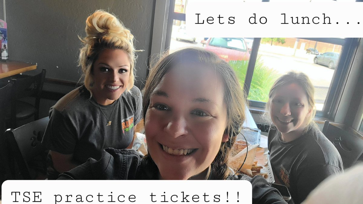 byefelicia929's tweet photo. This week we have been Working on that oh so important SENSE OF BELONGING here @chilis moore by showing our tm some #chilislove to make the tm experience #moorebetter!!!
@amanda3mckinney @EugeneFunnyMan @BrittneyJarboe https://t.co/VYkfWvcs37