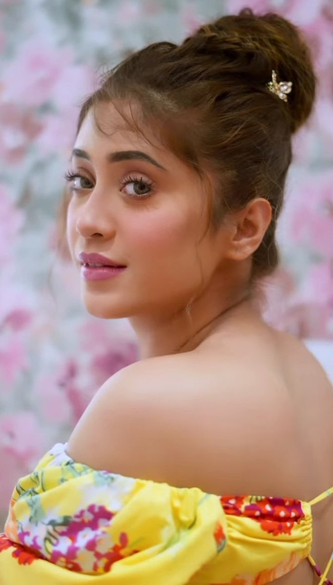 SL_Creation's tweet photo. To much hotness 🔥🥵 Alter 😍
#ShivangiJoshi @shivangijoshi10 https://t.co/kvbiCWB5b6
