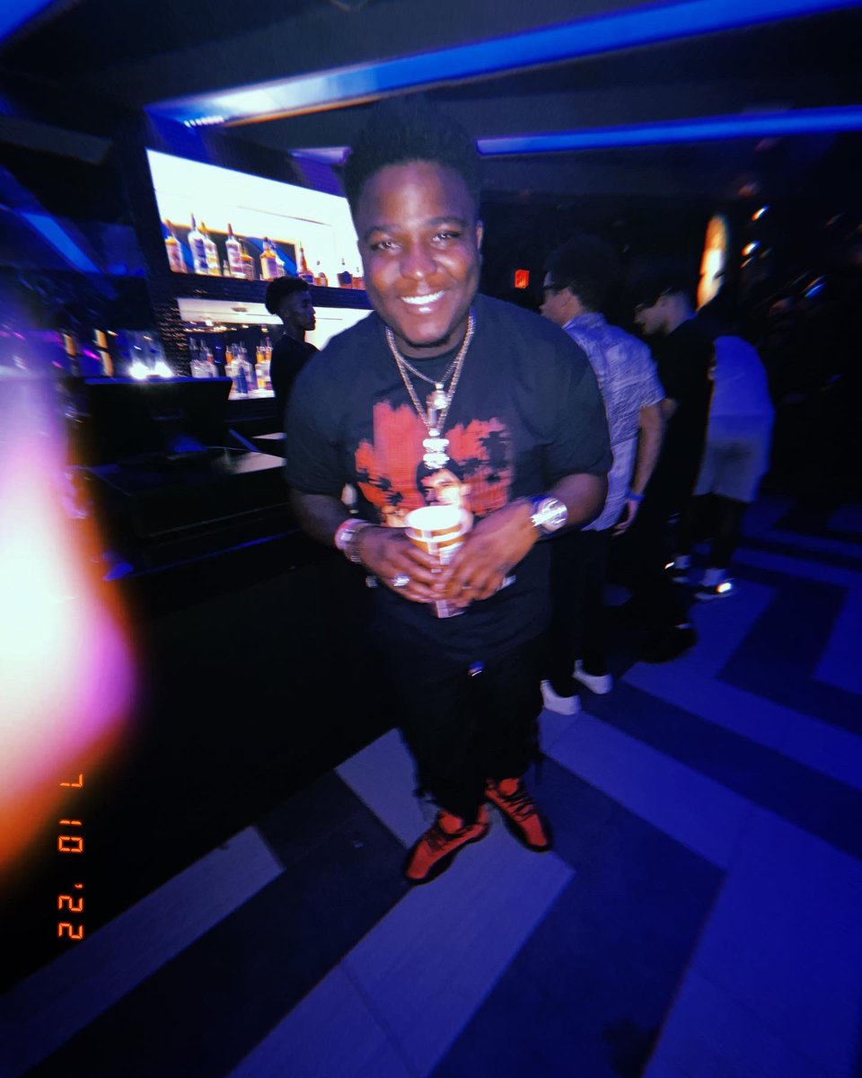 itsdeucee2's tweet photo. Ion know nun bout no love or where it went…just like my sense 🃏🧡🤞🏾 #JJAM #ItsDeucee #DDP https://t.co/KfErIB2t3j