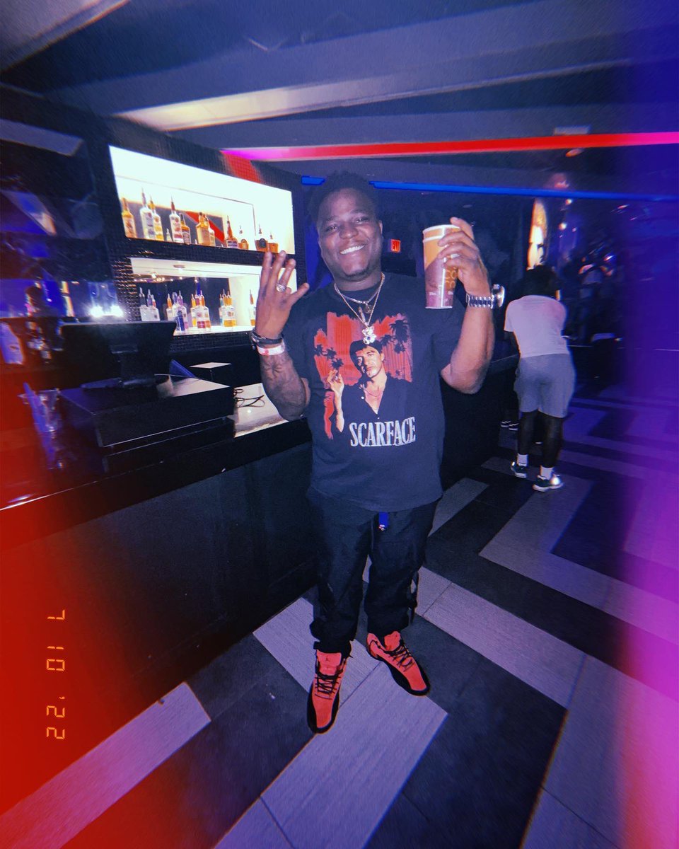 itsdeucee2's tweet photo. Ion know nun bout no love or where it went…just like my sense 🃏🧡🤞🏾 #JJAM #ItsDeucee #DDP https://t.co/KfErIB2t3j
