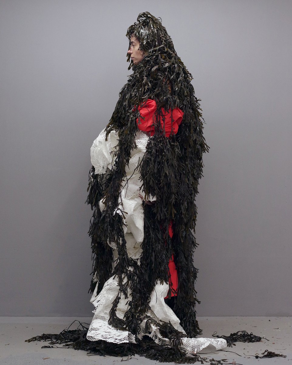 McQueen's tweet photo. Jackie Nickerson, American-born British artist who lives and works in London and Ireland. She uses photography to materialise her thinking.
Discover Jackie’s #McQueenPROCESS: https://t.co/HqipwiayC7
#McQueenPreAW22 https://t.co/cPTjfv7Xwf