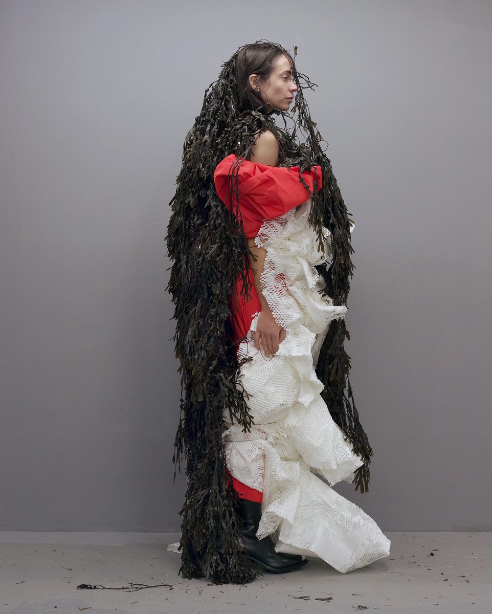 McQueen's tweet photo. Jackie Nickerson, American-born British artist who lives and works in London and Ireland. She uses photography to materialise her thinking.
Discover Jackie’s #McQueenPROCESS: https://t.co/HqipwiayC7
#McQueenPreAW22 https://t.co/cPTjfv7Xwf