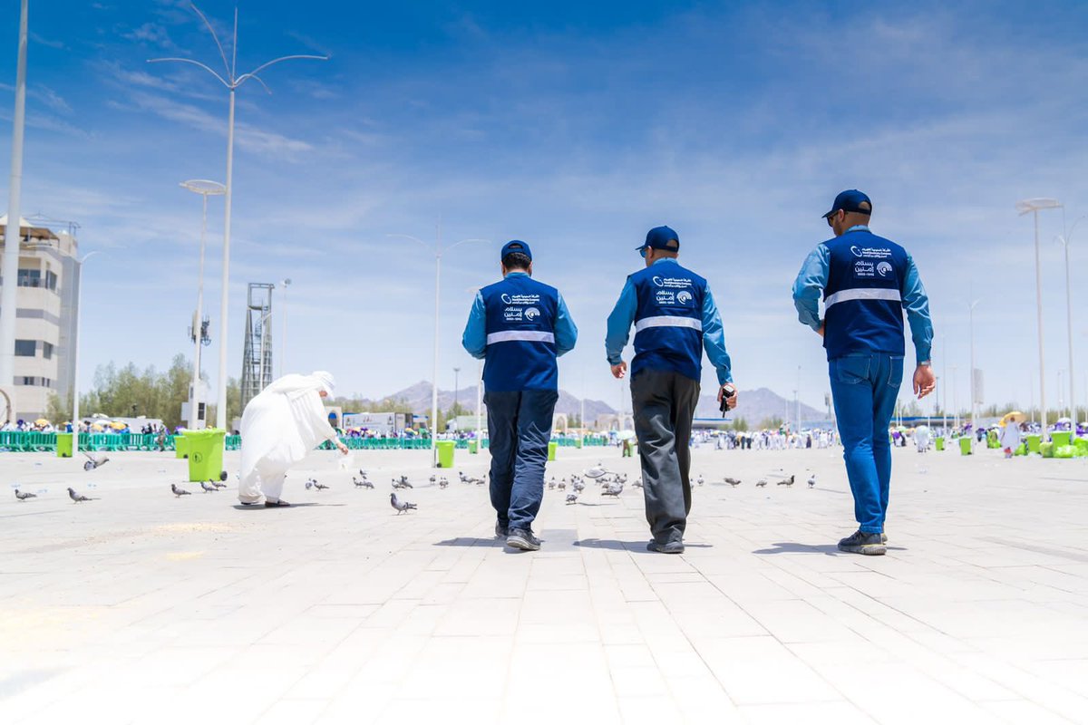 SaudiEnergy's tweet photo. #السعودية_للكهرباء تعلن نجاح الخطة التشغيلية لحج 1443 بدعم ومتابعة منظومة الطاقة، وقيادة سمو #وزير_الطاقة الأمير عبدالعزيز بن سلمان، وجهود 2000 مهندس وفني بالمشاعر المقدسة، وتؤكد أن الشبكة الكهربائية في القطاع الغربي شهدت أداء طبيعياً ومستقراً طيلة أيام الحج.
#بسلام_آمنين https://t.co/9SffNGYjWh