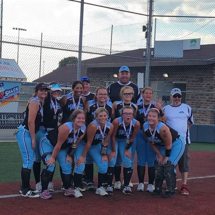 Madisonkc23's tweet photo. Runners up in Bronze bracket at Buckeye Recruitfest this weekend! Played hard every game as a team and kept fighting.  @hockingsoftball @lakeeriesball @ettasoftball @UMU_Softball @AlmaScotsSB @ThielCollegeSB @CoachColemanNDC https://t.co/AgXjCvPPdE