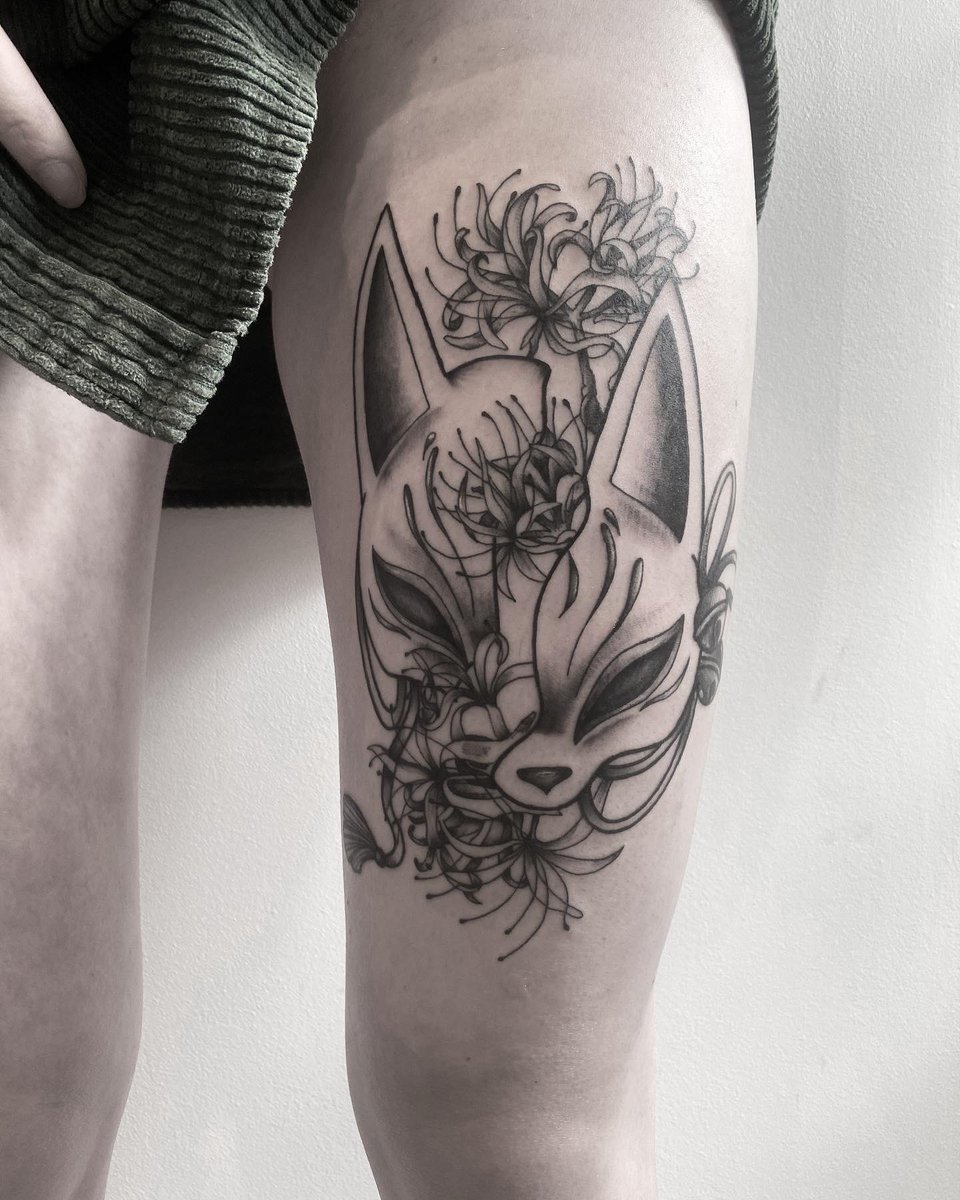 bibi_lacon's tweet photo. ✨🥺 Mon travail, à retrouver sur insta 
@ bibiztattoo https://t.co/T0nbDytR0n