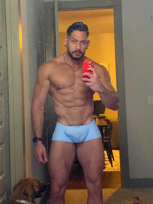 Good morning ?? 

Let’s film ? 

?? https://t.co/MyXm5BPz5i

?? https://t.co/QdeLzI9olW https://t.co