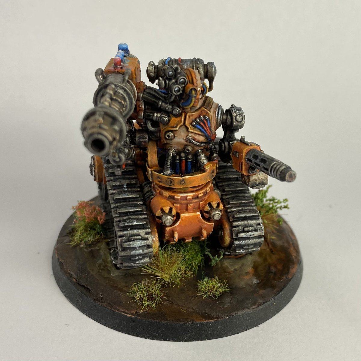 100tungamer's tweet photo. Kataphron Destroyer #warhammer40k #warhammercommunity #paintingwarhammer #adeptusmechanicus #kataphrondestroyers #kataphron #kataphronbreachers #paintingminiatures #paintingminis #gamesworkshop #warhammer #100tungamer https://t.co/v5bYwDfGTi