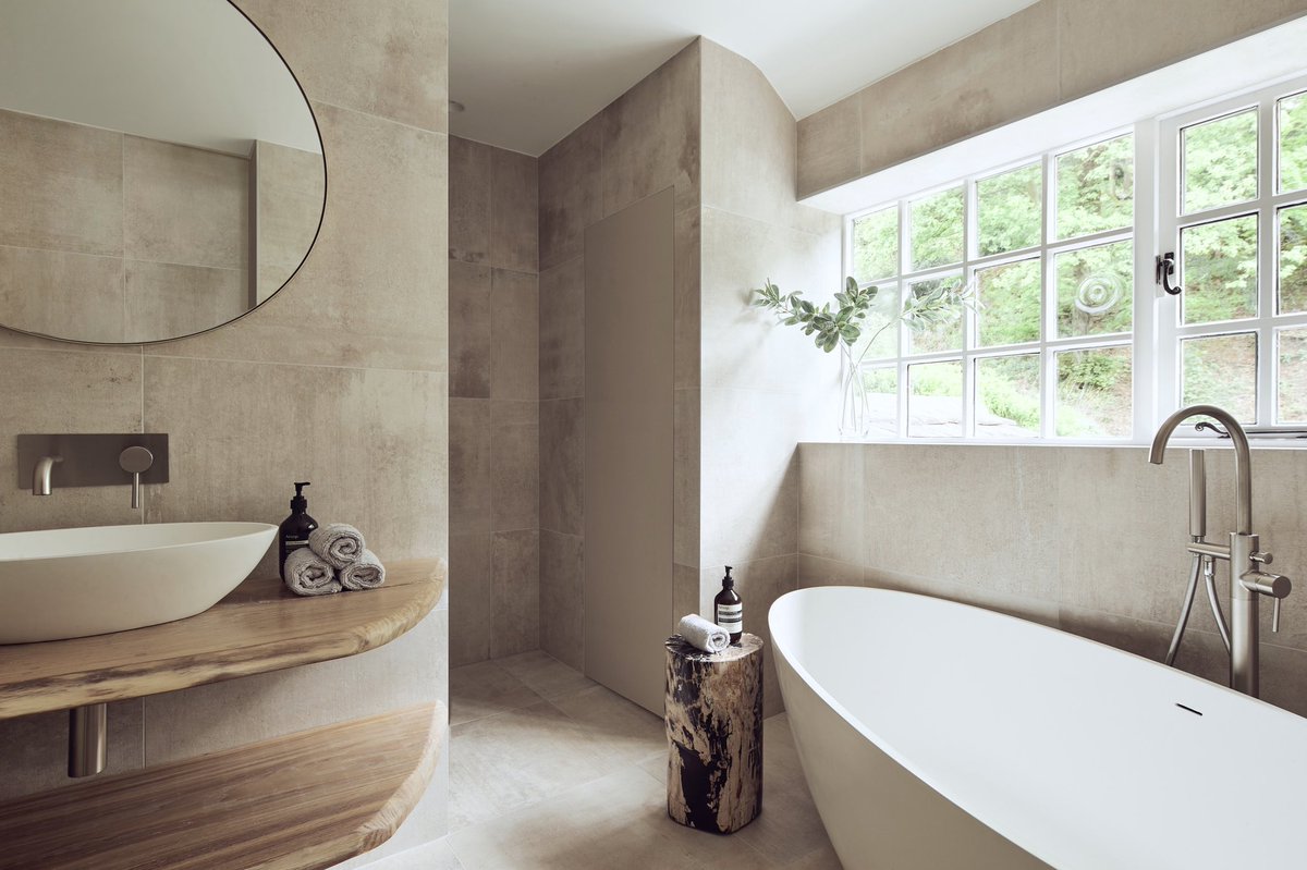 The bathroom is one of the essential rooms in a home. It is where we start our day and also get to unwind after the hard ones.
Bring a sense of lavishness to your bathroom by investing in a beautiful freestanding stone bath and large format quality Italian porcelain tiles.
