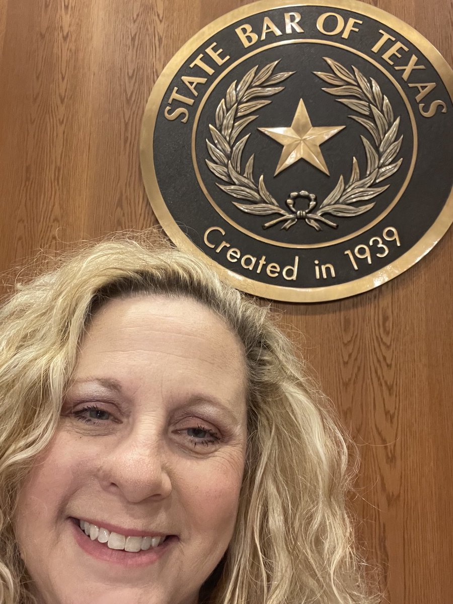 eslgina's tweet photo. LRE Ambassador training for summer PD! #MKBFam @Texas_LRE https://t.co/vvZ92mSlIe