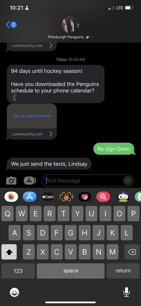 lindsaysmither's tweet image. The @penguins number is indeed not automated 😂