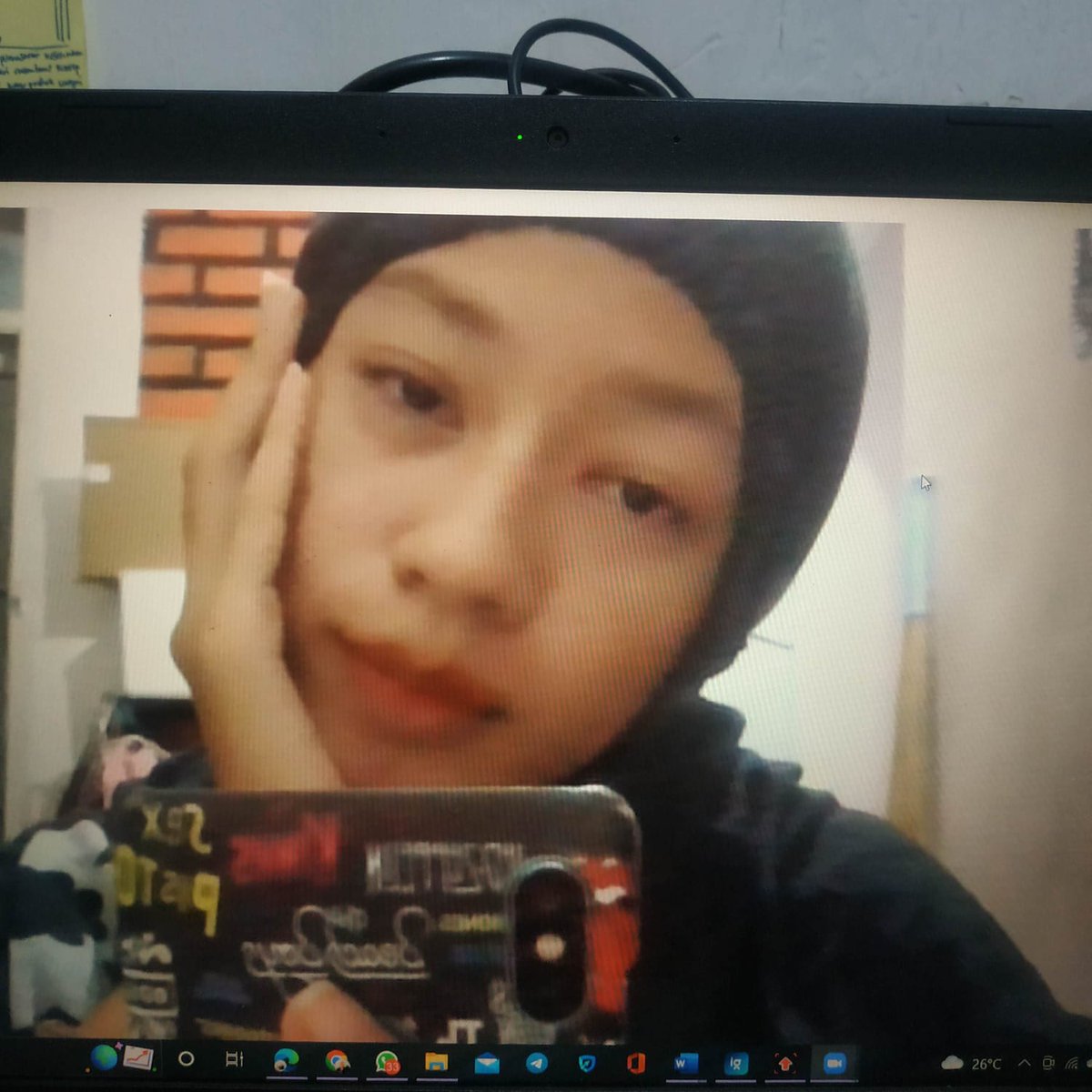 Milamalias's tweet image. muke nangis ak cantik jg - udh nya selfie balikin mood