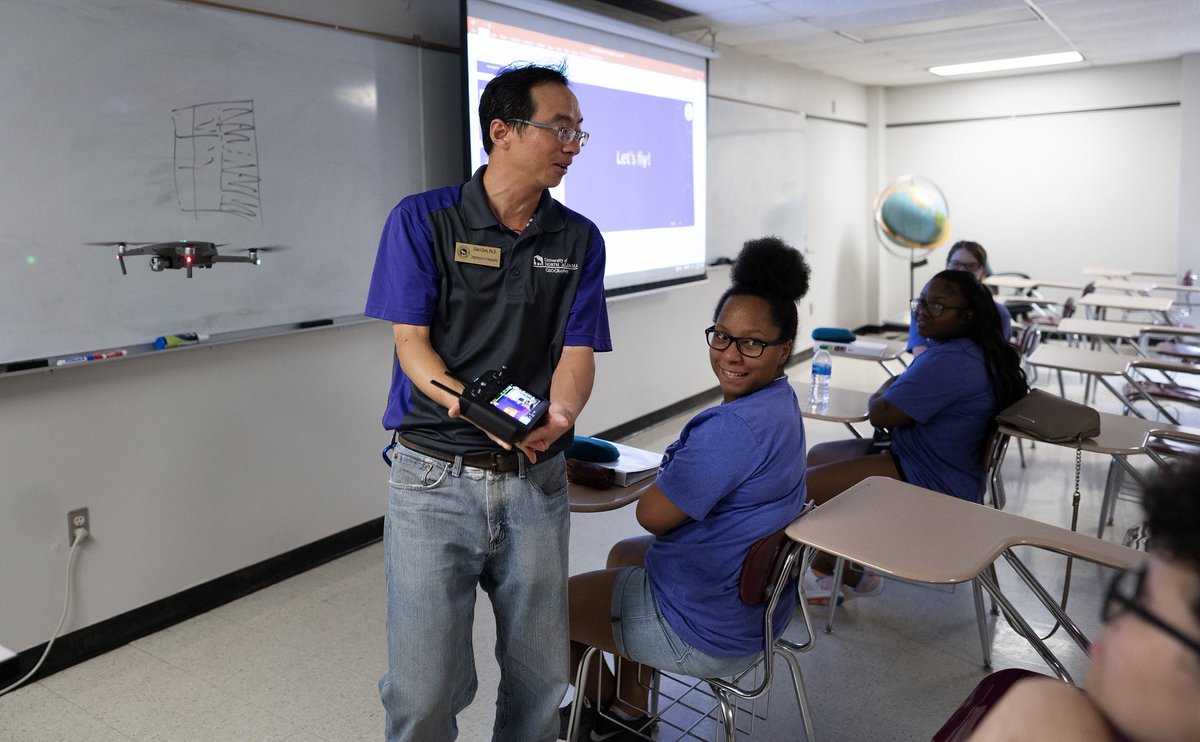 una_geo's tweet photo. Dr. Jian Chen was one of the leaders of the Science, Technology, Engineering, and Mathematics (STEM) Summer Camp, which brought high school students from around the state to the UNA campus. Dr. Chen taught the students how to fly drones and how to use drone data. #una_geo (2) https://t.co/kKBa2Ab2xv