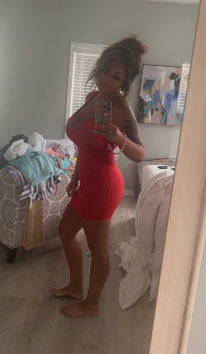 Best thing about tight dresses is that no bra or panties are required Best thing about tight dresses is that no bra or panties are required