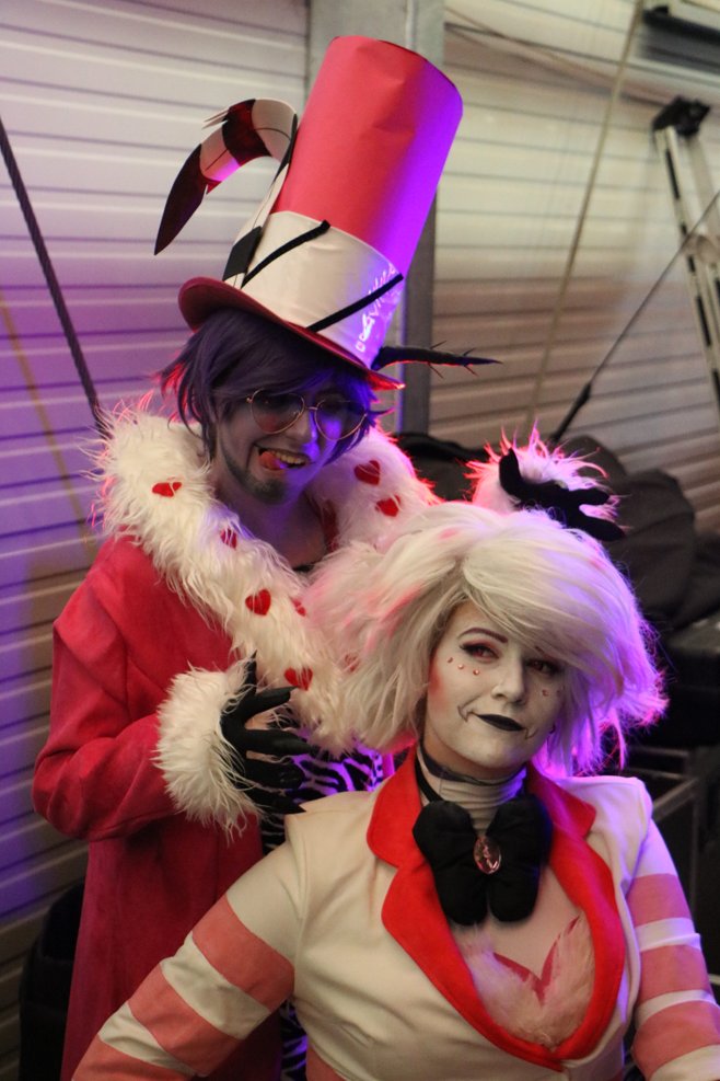 lady_octo's tweet photo. Premières photos de mon Valentino réalisées par @dauphy72 lors de @JapanTours37 . Merci à @CosplayJully d'avoir été mon Angel dust ~💕

Plus de photos à venir bientôt 😈

Merci à @VivziePop d'avoir créer ces personnages ! Bisous de France ! 🇫🇷 https://t.co/hDOW5KfMYa