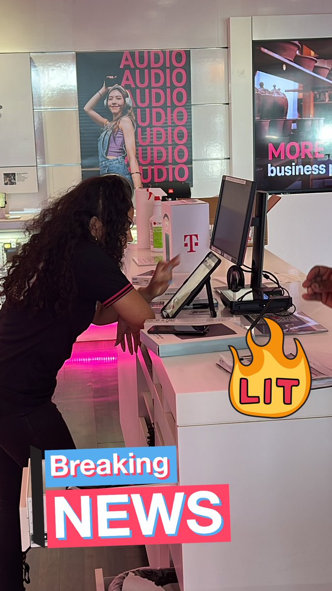 willzismagenta's tweet photo. HSI
Tablet
Watch
Phone
& Accessories
She welcomed me back from PTO the right way…sold everything but the kitchen sink and magenta lights 😂
#WinTogether #ILoveMyTeam #CompleteSale #Beast #ExploreAndDiscover @indira_gando @blake_jermaine @MairaKen @JonFreier @TMobile https://t.co/b4009p6lts