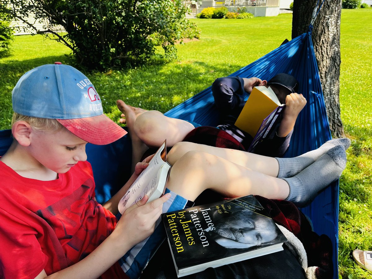 Build it and they will come. Some solo reading time in the hammock eventually became awesomely crowded; only stipulation for entrance is that you bring your own book. Soaking it up as we won’t all fit for very much longer. Love. These. Boys. Of. Mine.❤️
#LuckyMama #RaisingReaders