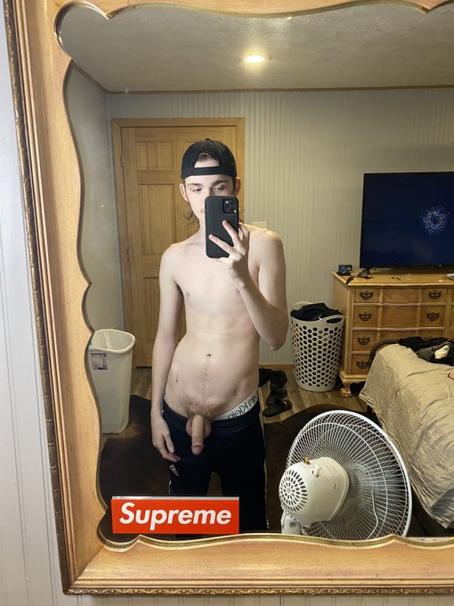 going to get some manga hbu https://t.co/QNu6xkjRLd<a href="/tag/naked"class="tags"><span>#naked</span></a><a href="/tag/twink"class="tags"><span>#twink</span></a>
