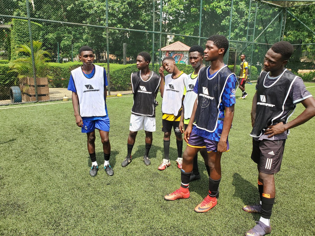 asportrophy's tweet photo. We offer professional football guidance to upcoming football athletes. Our team of experts are always available to provide proper counseling to players. 

Talk to us @Asportrophy' and book an appointment with us for further discussion about your football career. https://t.co/7TwHuUUJFr