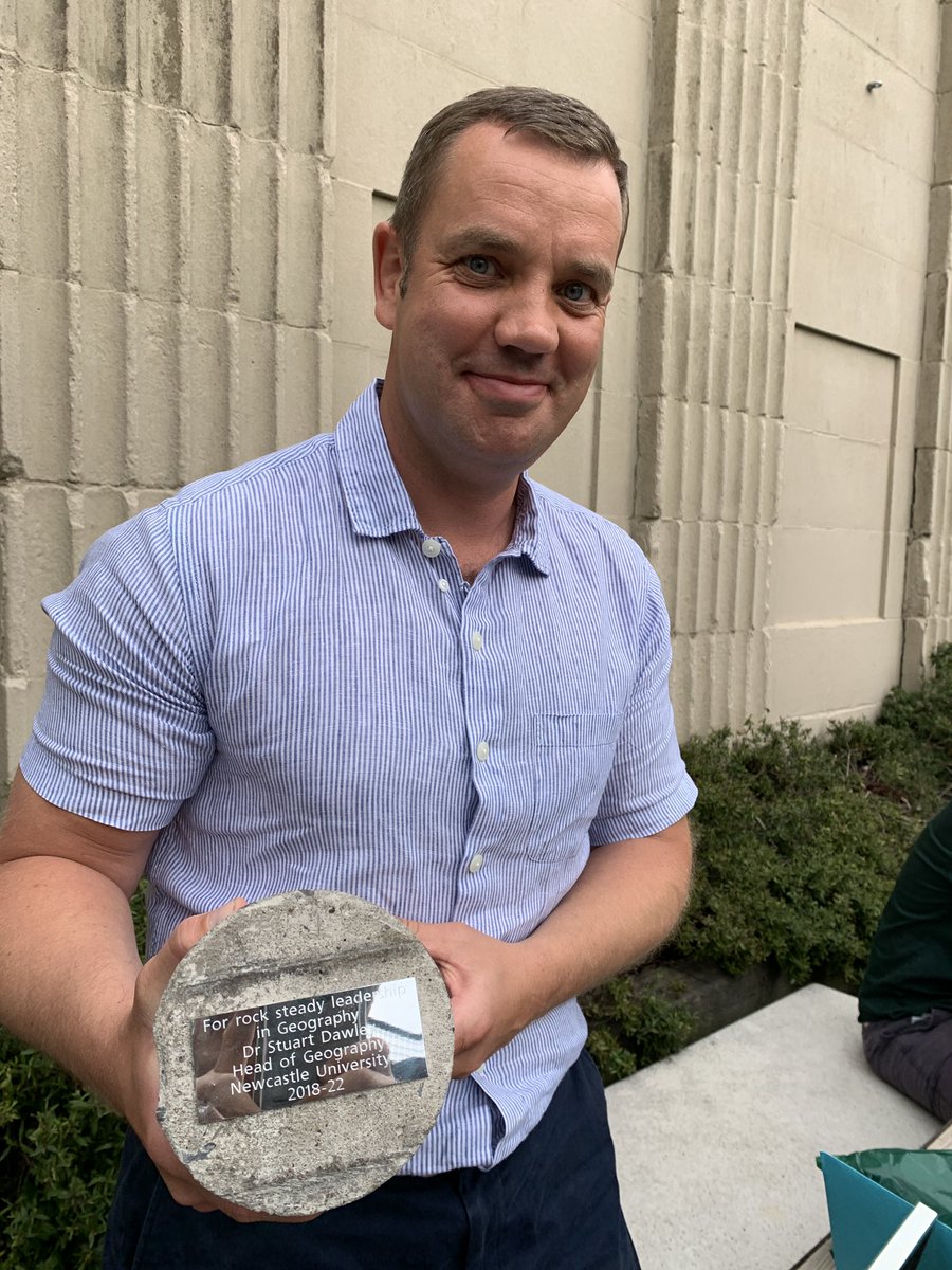 Al James tweet media