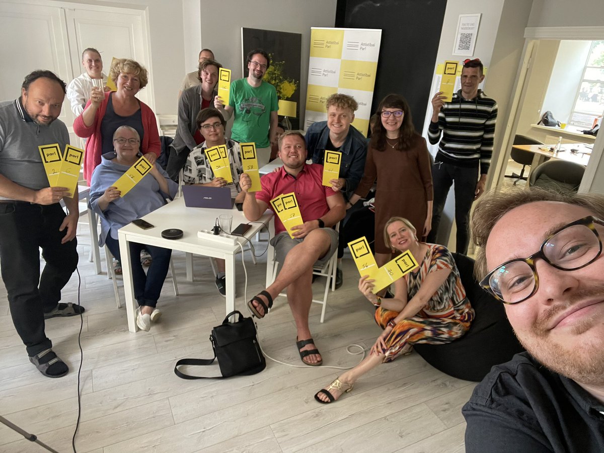 KustibaPar's tweet photo. Šovakar Par! Domes sēdē apstiprinājām mūsu apvienības @AttistibaiPar priekšvēlēšanu programmu #DrošiKopā! To jau pavisam drīz varēs izlasīt arī CVK. https://t.co/kkiLZzx7n2