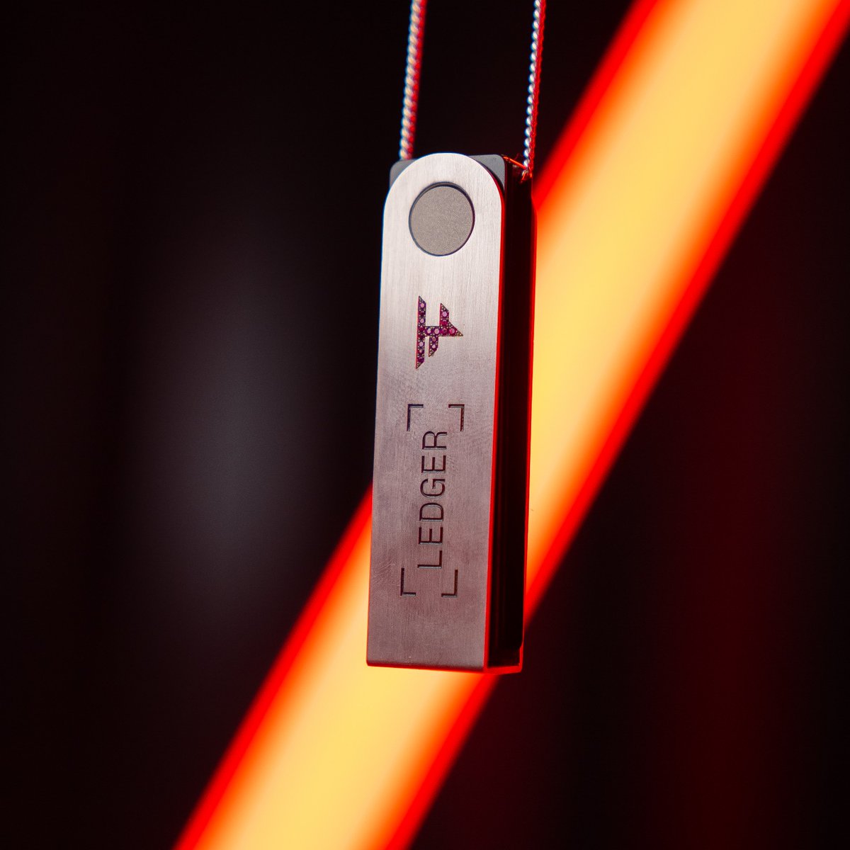 Excited to officially announce our partnership with @Ledger! The smartest  and safest way to secure your crypto 🔒 #Ledger | #FaZeUp