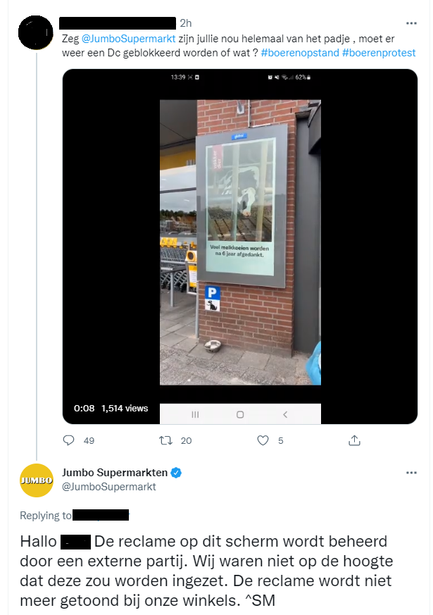 WakkerDier's tweet photo. Boer dreigt met blokkeeracties bij Jumbo omdat wij bij Jumbo winkels (betaald) het leven van een melkkoe tonen... Beeld wordt ijlings weggehaald.
#waargaatditheen? https://t.co/k4rGw2oXbE