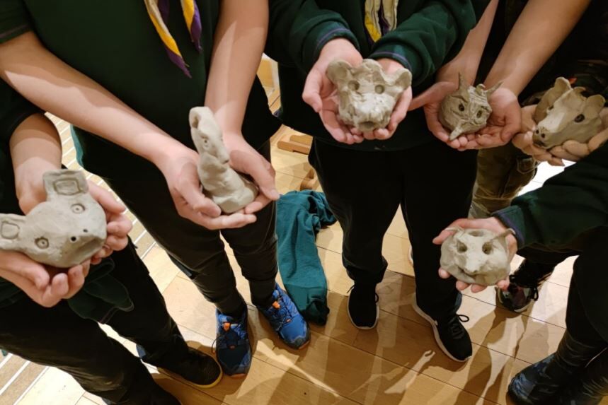 WinCathedral's tweet photo. Children's Activities - £3 per person. 
Every Monday, 18th July - 22nd August. 

Join the Winchester Cathedral Learning Team for an hour of arts &amp; crafts, followed by an exploration around the cathedral as you follow the 'Amazing Animals' trail.

Book now: https://t.co/BVg3hFtiWt https://t.co/UuF3UAxS7k