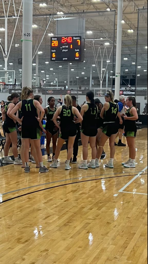 1-0 in bracket play heading in to today’s games at <a href="/hgsl_girls/">Hoop Group Girls</a> championship weekend!

Catch us at 3:40pm &amp; 6:00pm (both games on court 2)
