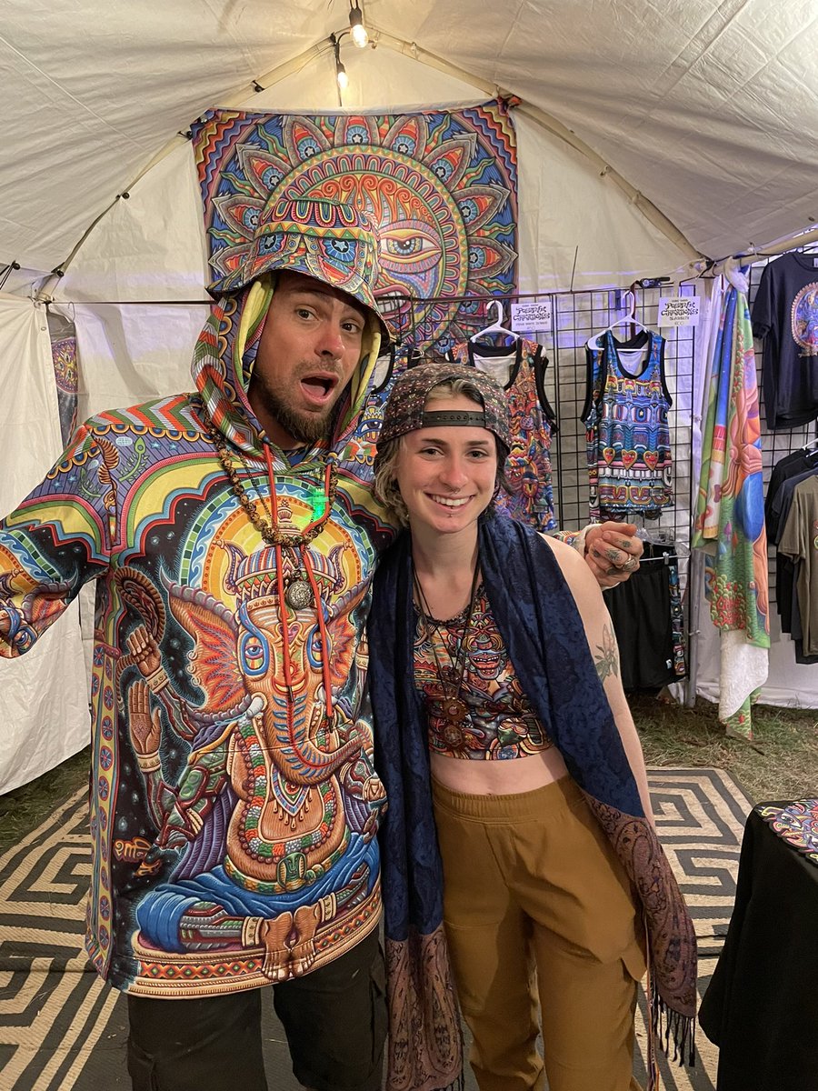 ceIestialstar's tweet photo. I didnt post any photos yet from electric forest so here we go :-) https://t.co/Zhc0WHLLaV