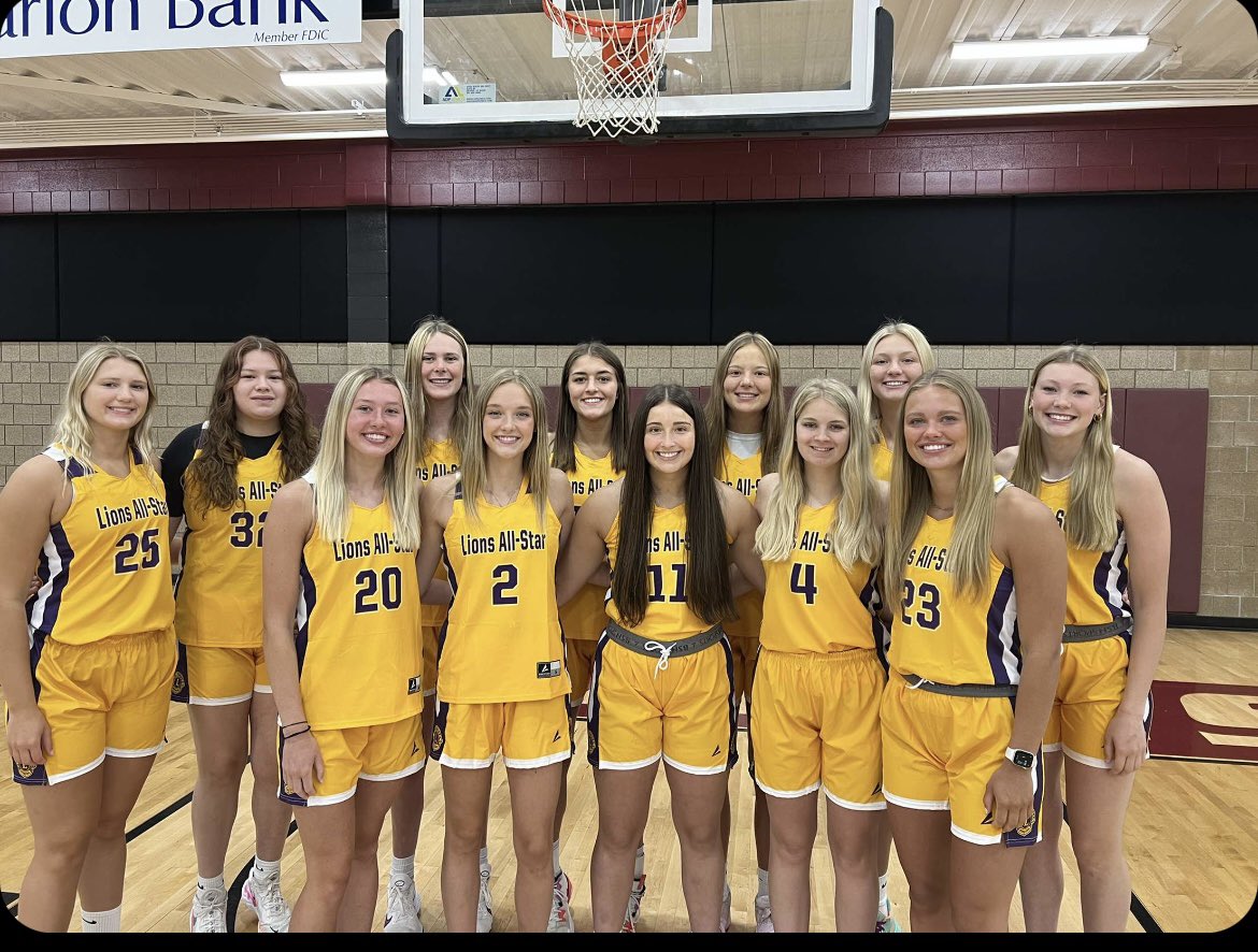Team Pics ✅ It’s Game Day #1 Today at 6:00 A &amp; B will compete in the ND Lions All-Star Series in Bismarck - Game Coverage youtu.be/273pC5Dch2E via <a href="/YouTube/">YouTube</a> Tuesday they play at 6:00 at Davies. Come out and watch some fun basketball!  #LetsGo #ClassB #NorthDakotaHoops