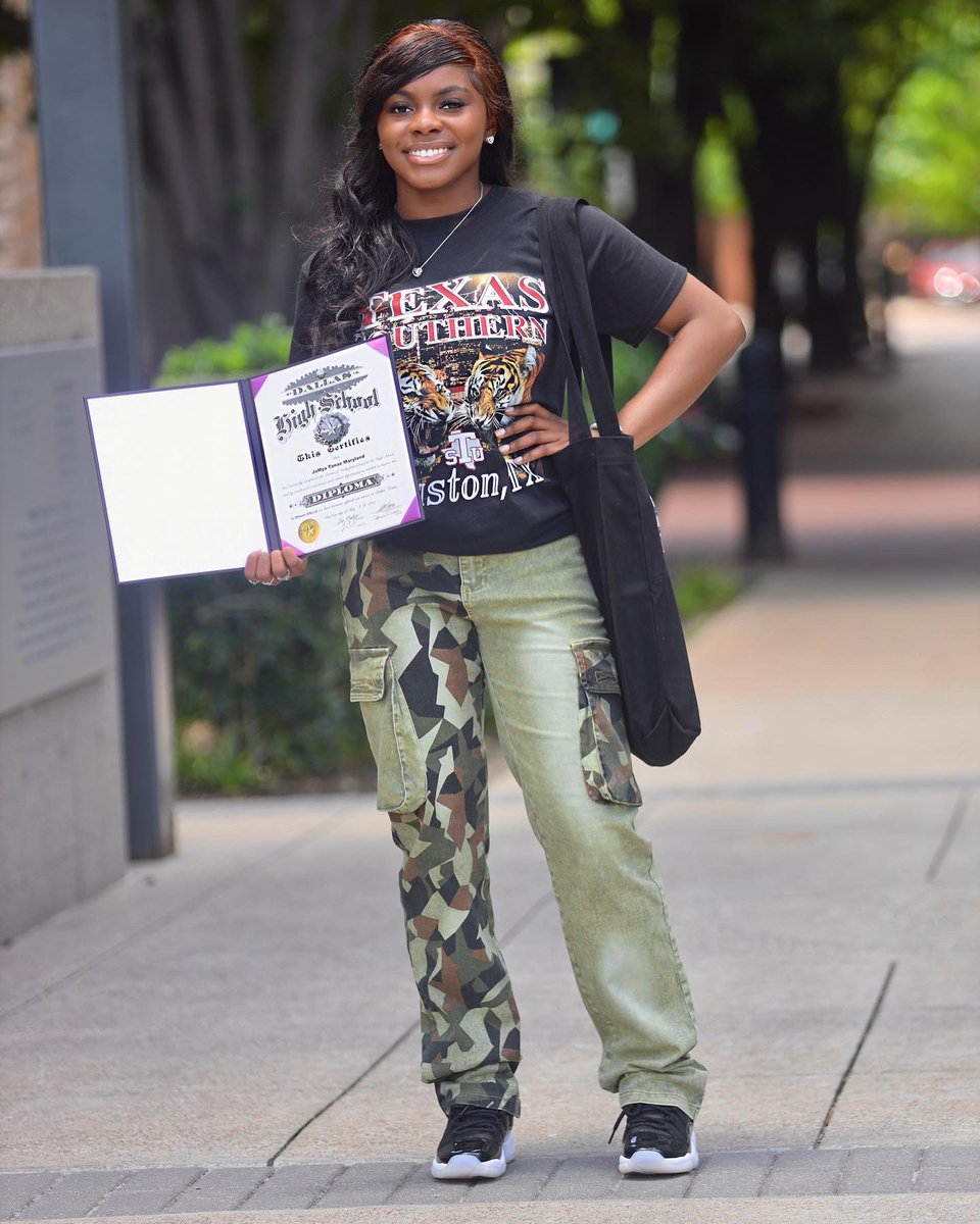 amazon.com/registries/cus…