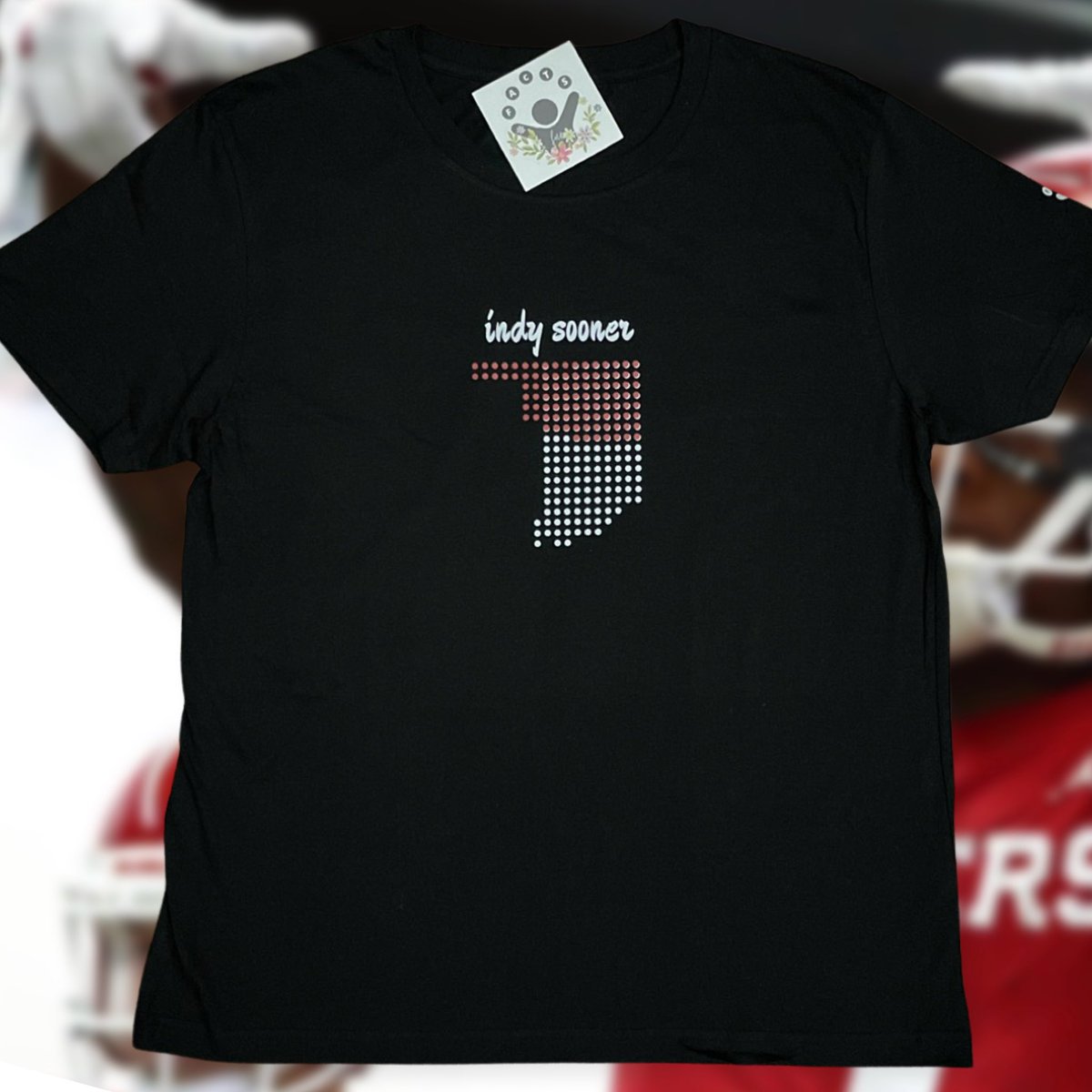 indy_sooner's tweet photo. I appreciate all the birthday wishes y’all!

Only thing I ask is if anyone supports the YouTube channel that you would consider buying some merch to help me continue to make it better!

https://t.co/WTA4TWCnIF  is where you can grab it at! 

Boomer 🗣 https://t.co/k0PRnGh0jj